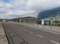 Na ten pociąg czekają wszyscy. Zabierze Polaków na lotnisko