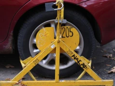 Laweta zamiast parkingu? Znaki B-37 i B-38 potrafią zaskoczyć w najmniej oczekiwanym momencie