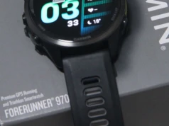 Garmin dla biegaczy w super cenie. Topowy model z szafirowym szkłem