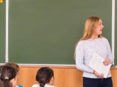 2590 zł na wakacje dla każdego nauczyciela. Tylko dwa warunki do spełnienia