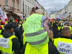 „STOP SENT”. Handlarze z Podkarpacia pojechali do Warszawy protestować przeciw nowym przepisom