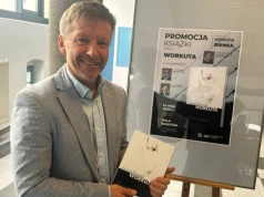 Dwaj profesorowie UO przetłumaczyli ostatnią powieść Horsta Bienka