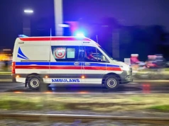 W okolicy panował wzmożony ruch. Nagle z okna wypadł 54-latek