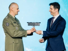 ICEYE oficjalnie przekazuje system MikroSAR Siłom Zbrojnym RP