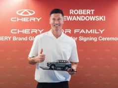 Robert Lewandowski ambasadorem chińskiego giganta. Europa ma dziurawe ręce