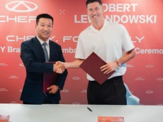 Robert Lewandowski ambasadorem chińskiej marki. Dostał flagowy model
