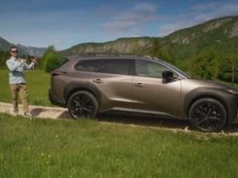 Wideo: pierwsza jazda Toyotą bZ4X Touring – ta lepsza wersja
