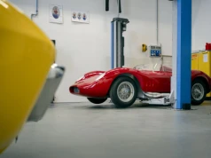 Tylko 30 egzemplarzy na świecie. Maserati przypomina historię wyścigowego 200S
