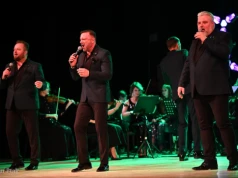 Potęga głosów, wielkie emocje i muzyka, która porusza serca. Koncert ‘Dla Ciebie Mamo’ w CSM