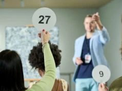 Myślałeś, że licytujesz z kolekcjonerem? To był pracownik domu aukcyjnego