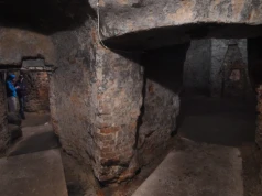 Jeden z najbardziej tajemniczych zabytków Warszawy czekają zmiany. Ruszyły prace