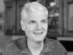 Tom Kane nie żyje. Zapamiętamy go jako głos Yody