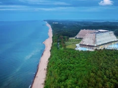 Po 5 latach opóźnień Hotel Gołębiewski w Pobierowie wreszcie otwiera rezerwacje. Ceny zwalają z nóg