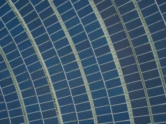 Gdzie warto montować panele solarne? Naukowcy użyli dronów i to zbadali