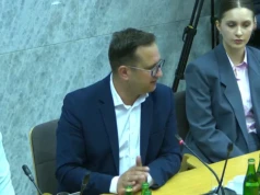 „Kanapka droższa od małpki”. Eksperci w Sejmie: przyszłość profilaktyki rozstrzyga się dziś w internecie