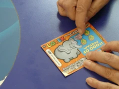 Kupił zdrapkę w Lotto za 5 zł i "wydrapał" fortunę. W tym mieście to już trzecia wygrana w tym roku