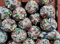 System kaucyjny dojedzie do domu. Zabiorą dwa worki z puszkami i butelkami