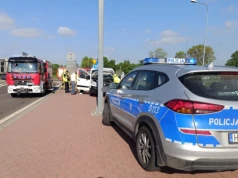 Rondo w Maryninie wciąż sprawia kierowcom problemy. Zderzyły się kolejne dwa auta