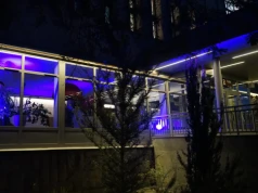 Budynek Radia Kielce podświetlił się na kolor fioletowy