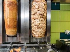 Unia ostrzega przed polskim kebabem. Wykryto groźną bakterię