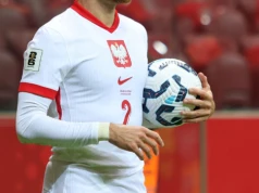 Matty Cash z pucharem? Polscy piłkarze, zdobywcy europejskiego pucharu