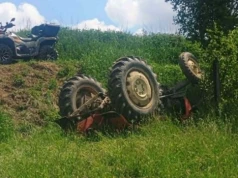 Tragedia podczas prac polowych w Przysietnicy. Mężczyzna zginął przygnieciony przez ciągnik