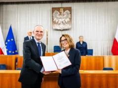 Andrzej Poczobut odebrał akt powołania do Polonijnej Rady Konsultacyjnej przy Marszałku Senatu RP