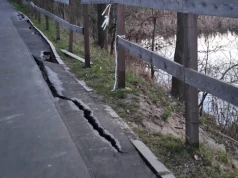 Ścieżka miała być wizytówką gminy. Ekspertyza mówi o deformacjach i pustkach pod nawierzchnią