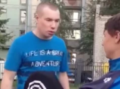 Cwany dres zaczepiał młodszego chłopaka. Szybko dostał to, na co zasłużył.