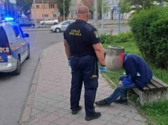 Zielona Góra. Ludzie go mijali, zainteresowali się strażnicy miejscy