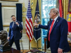 "Widział ktoś choćby tweeta Tuska?". Fala komentarzy po decyzji Trumpa