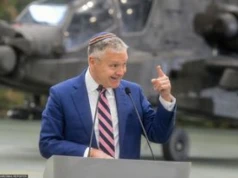 Ambasador USA w Polsce reaguje na decyzję Trumpa