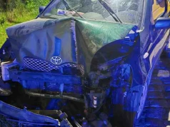 Krosno Odrzańskie. Pijana 21-latka uderzyła Toyotą w budynek