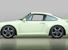 Ten restomod Porsche 911 to prawdziwe dzieło sztuki. Tylko jedno auto ma tak wyjątkowy kolor