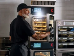 49,8 cm technologicznej przewagi. Convotherm mini pro odpowiada na wyzwania HoReCa