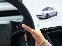 Tesla w Chinach z system FSD Supervised. W tle ratowanie sprzedaży
