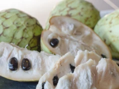 Cherimoya podbija świat. Budyniowy owoc uznano za najzdrowszy na świecie