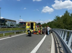 Dramatyczna akcja w Mikuszowicach. Kierowca fiata po reanimacji trafił do szpitala