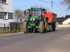Gdzie na świecie rolnicy kupują najwięcej ciągników i kombajnów? Lista TOP 10