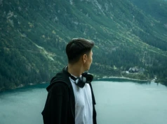 Ukrainiec przejechał sportowym autem nad Morskie Oko. Sprytnie wykiwał policję na 4900 zł