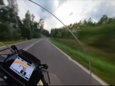 170 km/h na motocyklach i wyprzedzanie na ciągłej. Nagranie wypożyczalni z Barczewa budzi pytania o odpowiedzialność
