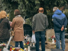 Pierwszy raz w historii Polski urny wygrywają z trumnami. Cicha rewolucja na cmentarzach
