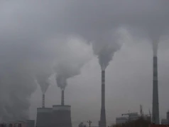 Elektrownie węglowe obniżają produkcję prądu. Fotowoltaika gorzej działa