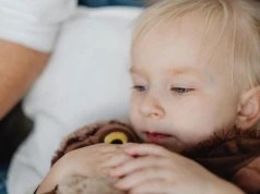 Wyjazd z dzieckiem do sanatorium na NFZ. Podpowiadamy, jak wygląda procedura