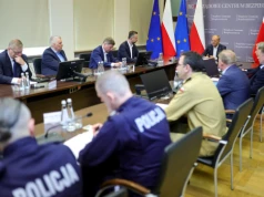 Gdańsk. Seria prowokacji i fałszywych alarmów dot. członka rodziny Karola Nawrockiego. Wyważono drzwi do mieszkania
