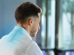 Nie każdy chce nosić wiatrak na szyi. Sony wymyśliło dyskretniejszy sposób na upał