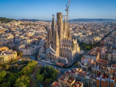 Kolory, gwar i tapas do wieczora 🍽️🤩 City break w Barcelonie za 859 PLN 🤯 Loty w terminie z weekendem i hotel w centrum ✨