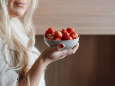 Komu szkodzą truskawki? Jeśli chorujesz na te schorzenia, powinieneś ich unikać na co dzień