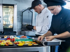 Jak przygotować kuchnię na sezon letni? 5 wyzwań, które decydują o sukcesie