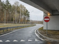 Mandat za jazdę pod prąd może być różny. Sprawdź, kiedy grozi sąd